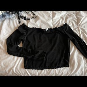 Women’s black shirt